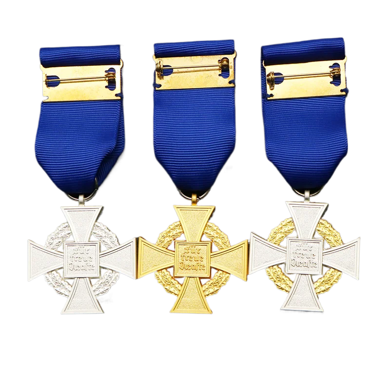 German Medal Cross Emblem Badge Commemorative Medal Pins Brooch