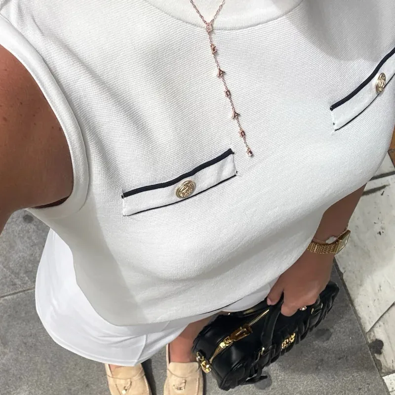 

Summer Elegant Women's Suit Knitted round Neck Sleeveless Top with Pleated Mini Skirt Fashionable Festival Outfit