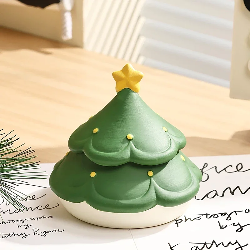 

Ceramic Christmas Tree Ashtray with Lid Anti-ash Fly Creative Home Living Room Office