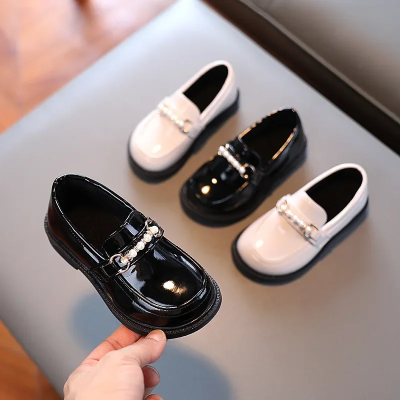 

Girls Leather Shoe for School Party Wedding Kid Black Loafers Slip-on Child Flats Fashion British Pearls Beading New Girls Shoes