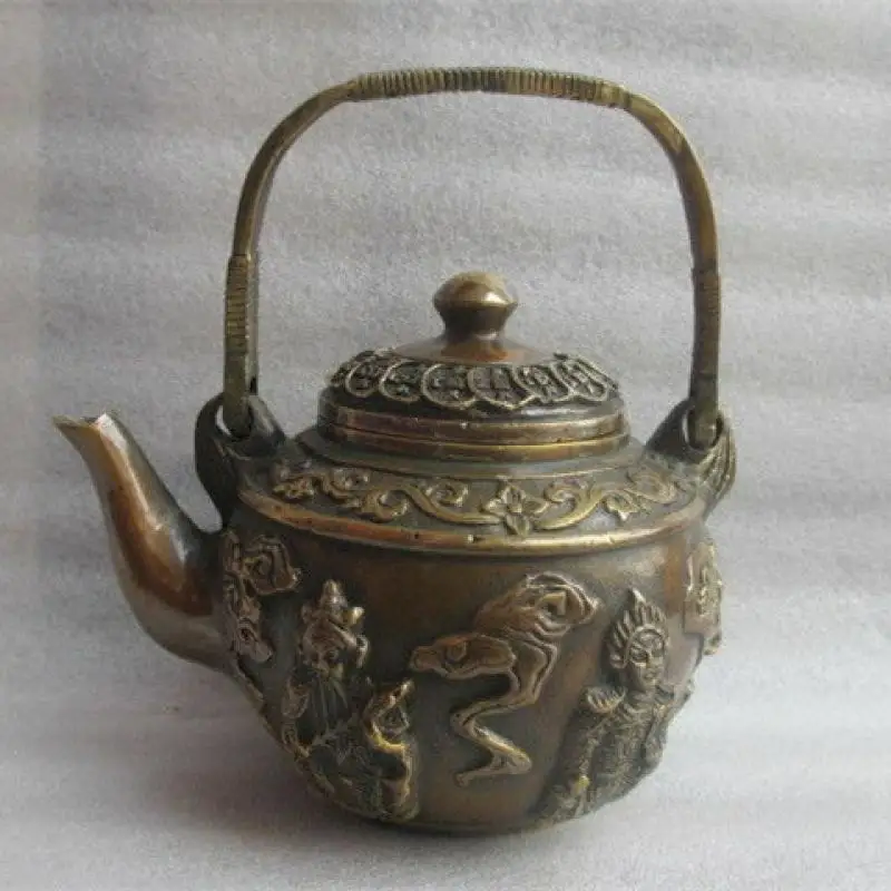 

5.12" Old China's Rare Hand-Carved Bronze Star Teapot