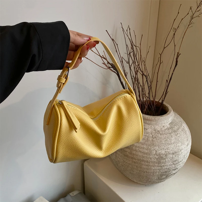 

Simple Lychee Pattern Armpit Bag Women Large Capacity Versatile Sports Pillow Single Shoulder Bag Trendy Quality Pillow Handbag