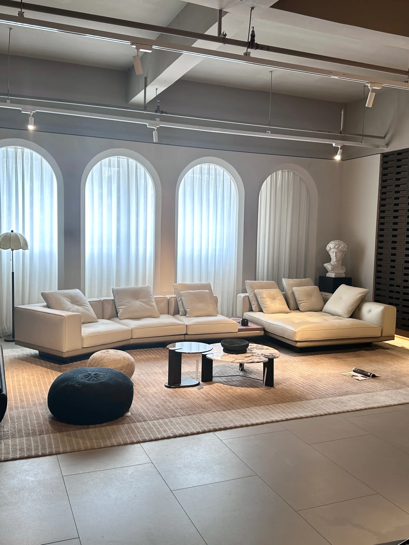 Cream White Cowhide Leather Modular Sectional Sofa L Shaped Corner Chaise Wide Arm Pillow Back For Living Room Villa Home