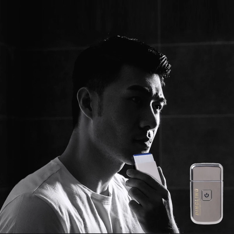 شفرة ترددية كهربائية صغيرة قابلة لإعادة الشحن عبر USB لماكينة الحلاقة KM-5088 للشحن السريع