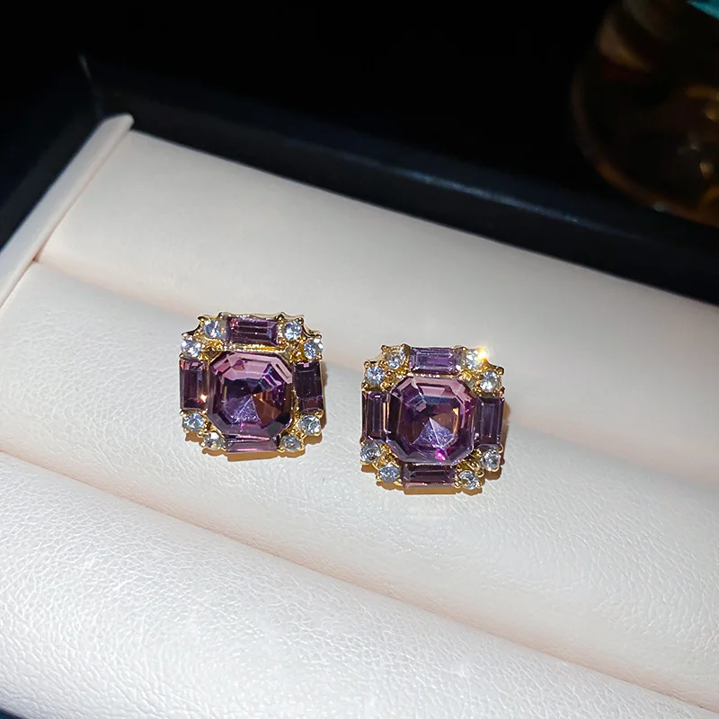 Exquisite Design Geometric Square Stud Earring for Women Luxury High-end Rhinestone Earrings Versatile Jewelry Birthday Gift image 2