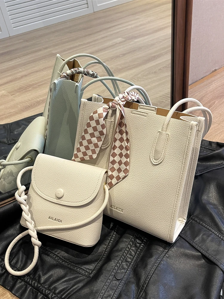 大容量ショルダーバッグ女性のトレンディカジュアル PU レザージッパー開閉ソフトミディアムサイズファッショナブルなトートバッグ 2 個セット