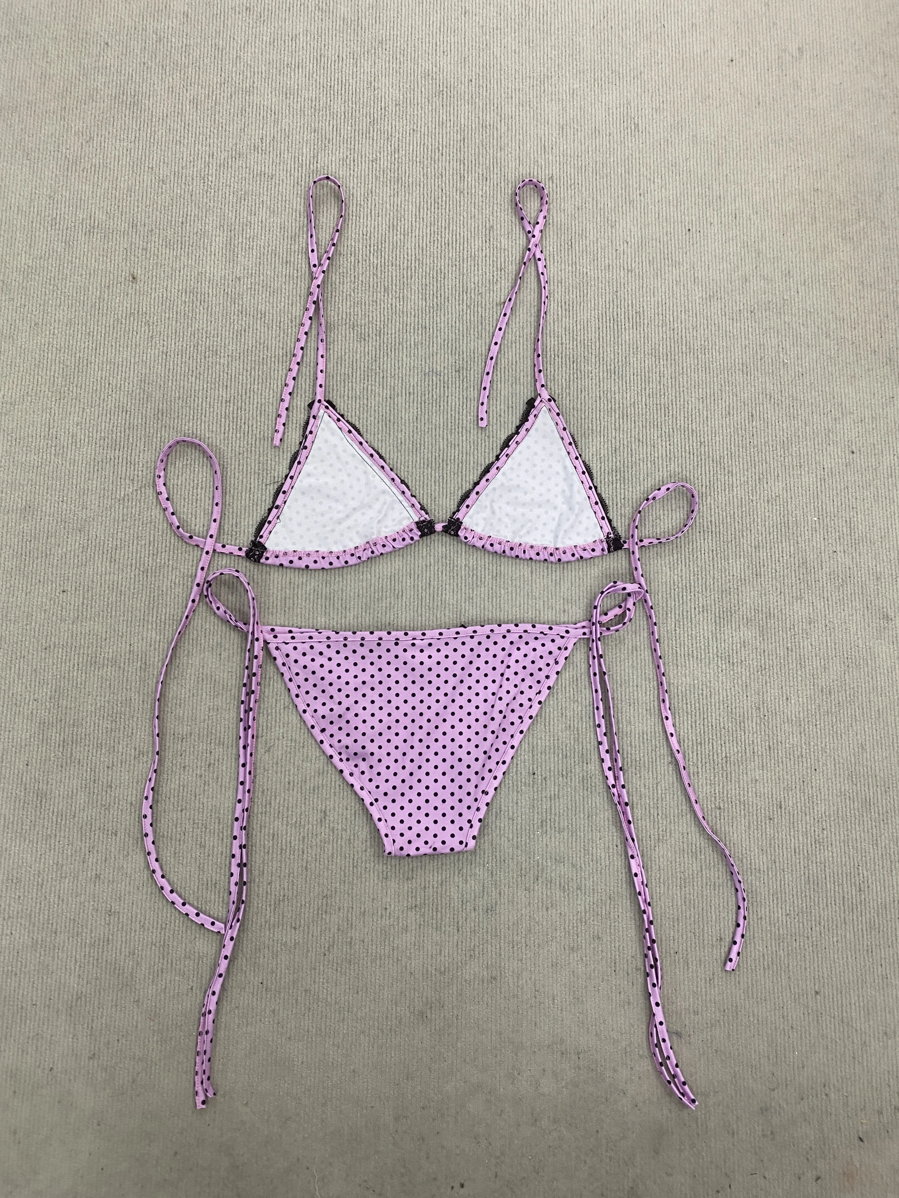 ชุดว่ายน้ำแฟชั่นคลาสสิกสไตล์ฮาราจูกุ เซ็กซี่ น่ารัก ลายจุด ผูกคอ สายบาง เอวต่ำ แบบทูพีซ