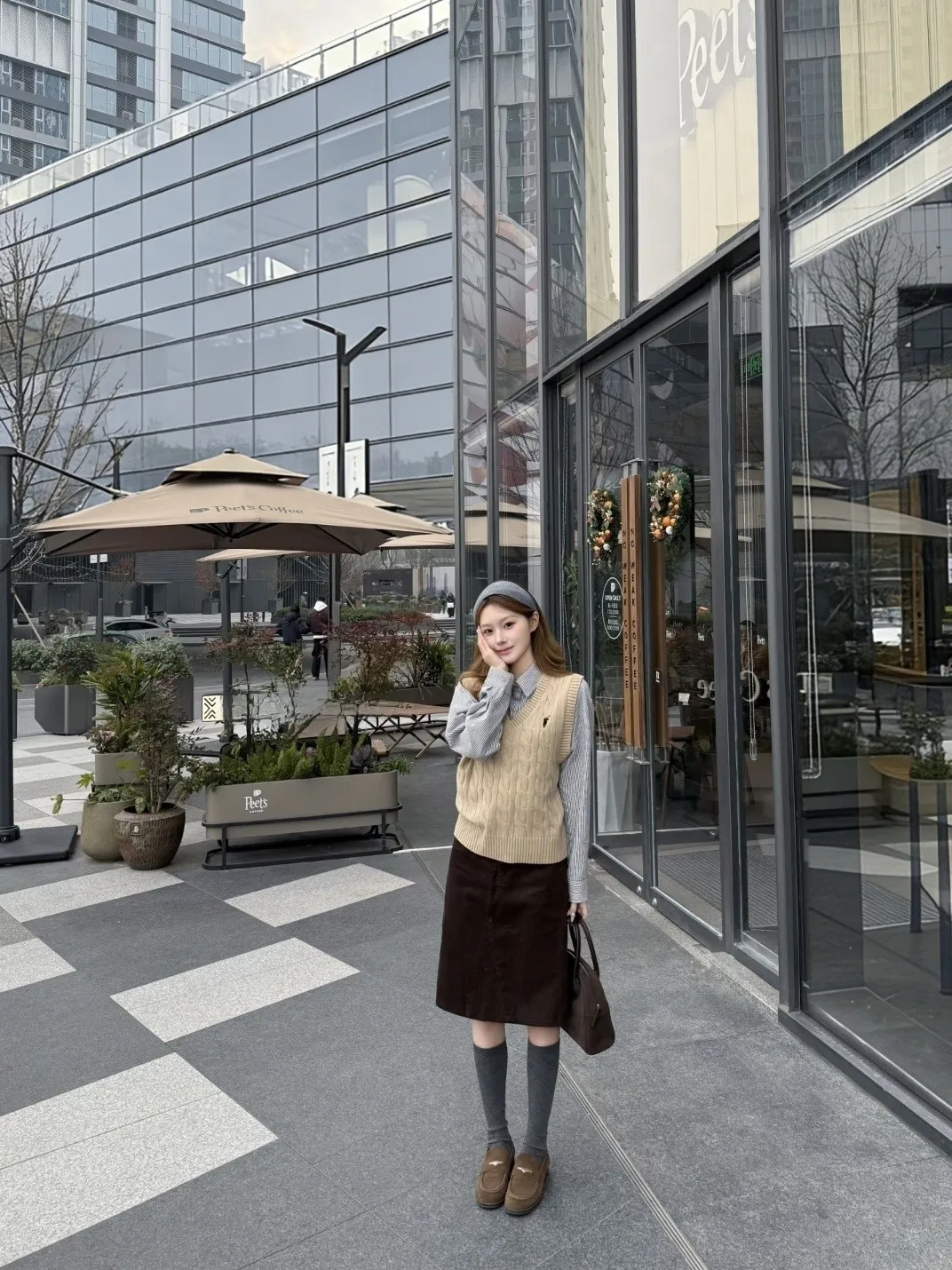 

Fashionable Embroidered Knitted Vest And Shirt Two-Piece Set for Women Long Sleeve Spring Inner Wear Turn-down Collar Top