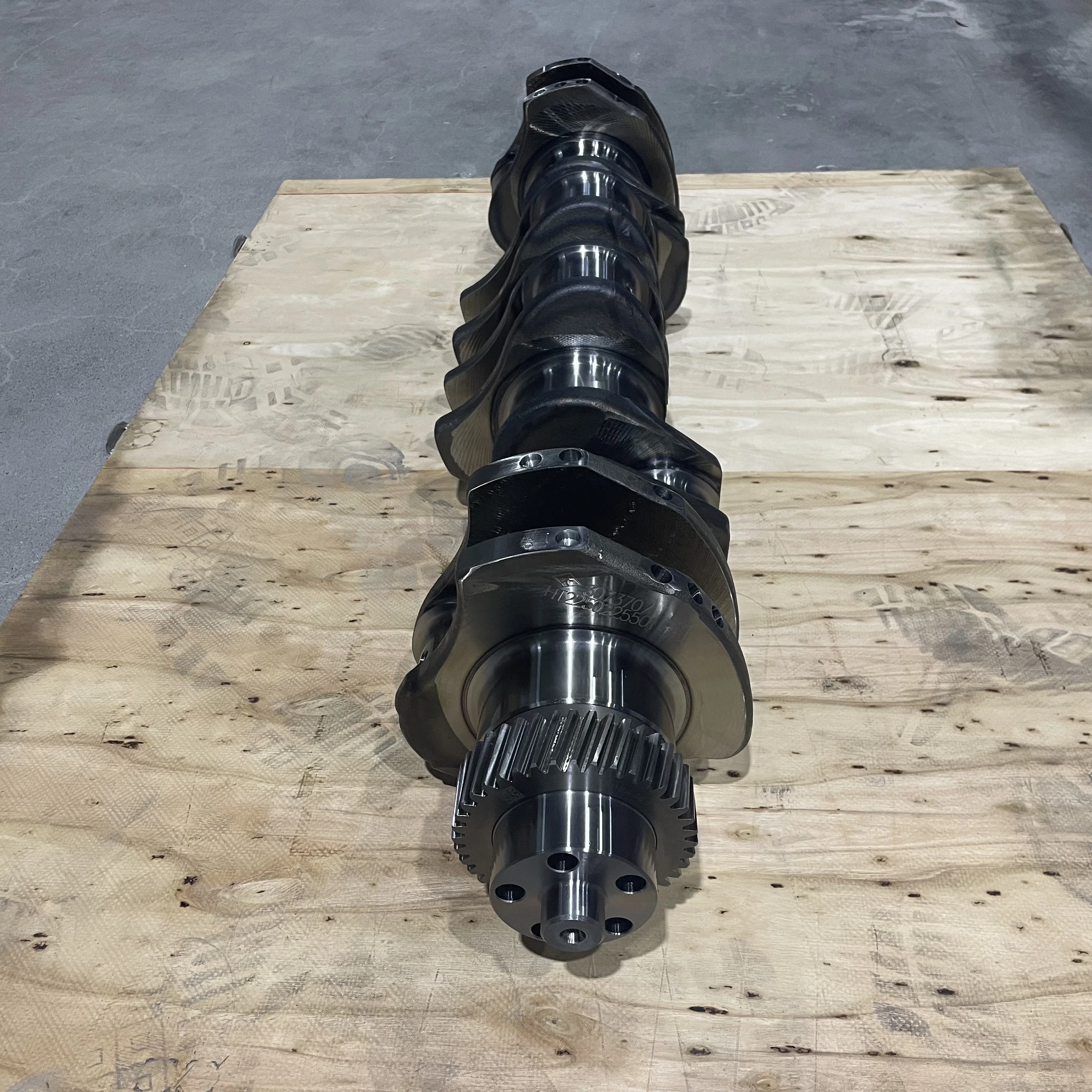 New Original M11 ISM11 QSM11 Crankshaft For CUMMINS Engine Spare Parts Engine Crankshaft 2882729