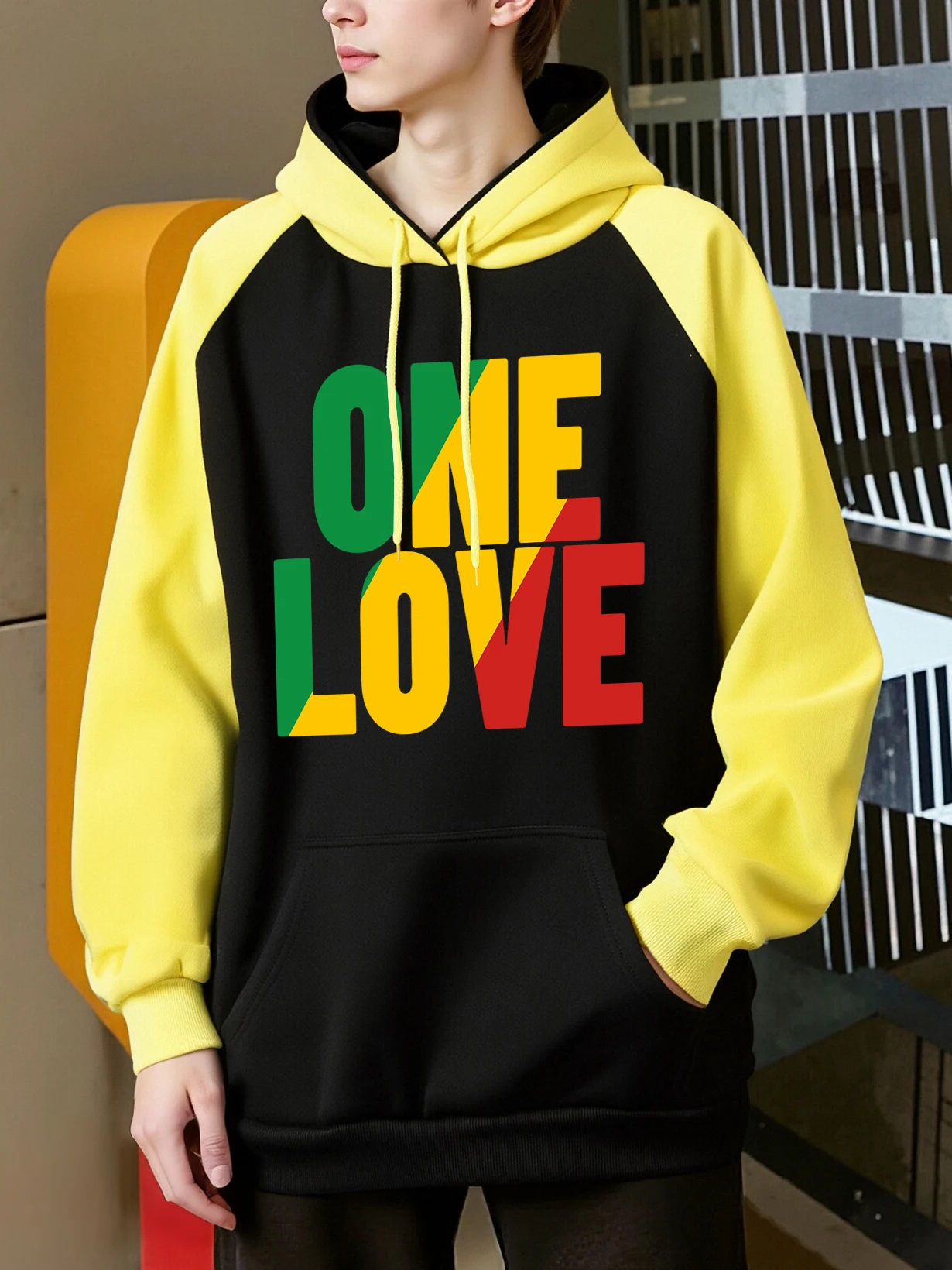 واحد الحب رسالة الإبداع يطبع الرجال راجلان هوديس جيب بلوزات فضفاضة عادية الخريف ملابس رياضية الشارع الصوف للجنسين البلوز