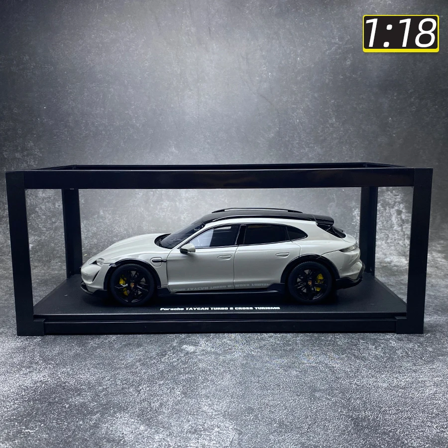 GT Spirit 1:18 scale Porsche Taycan Turbo S 2022 Resin car model static display collection