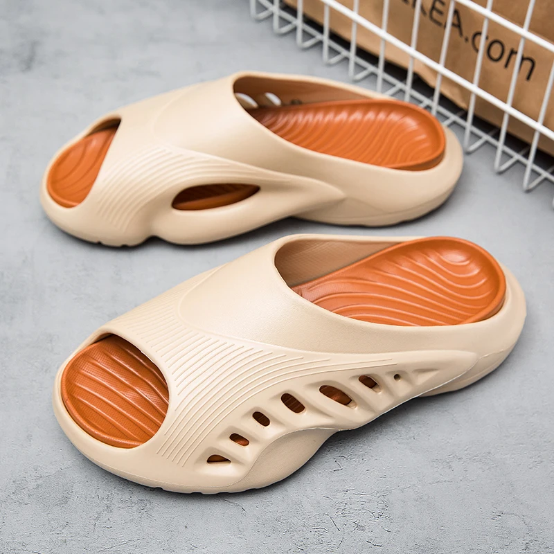 

HKDQ мужские пляжные шлепанцы летние уличные удобные шлепанцы с мягкой подошвой противоскользящие легкие устойчивые к запаху тапочки для ванной комнаты