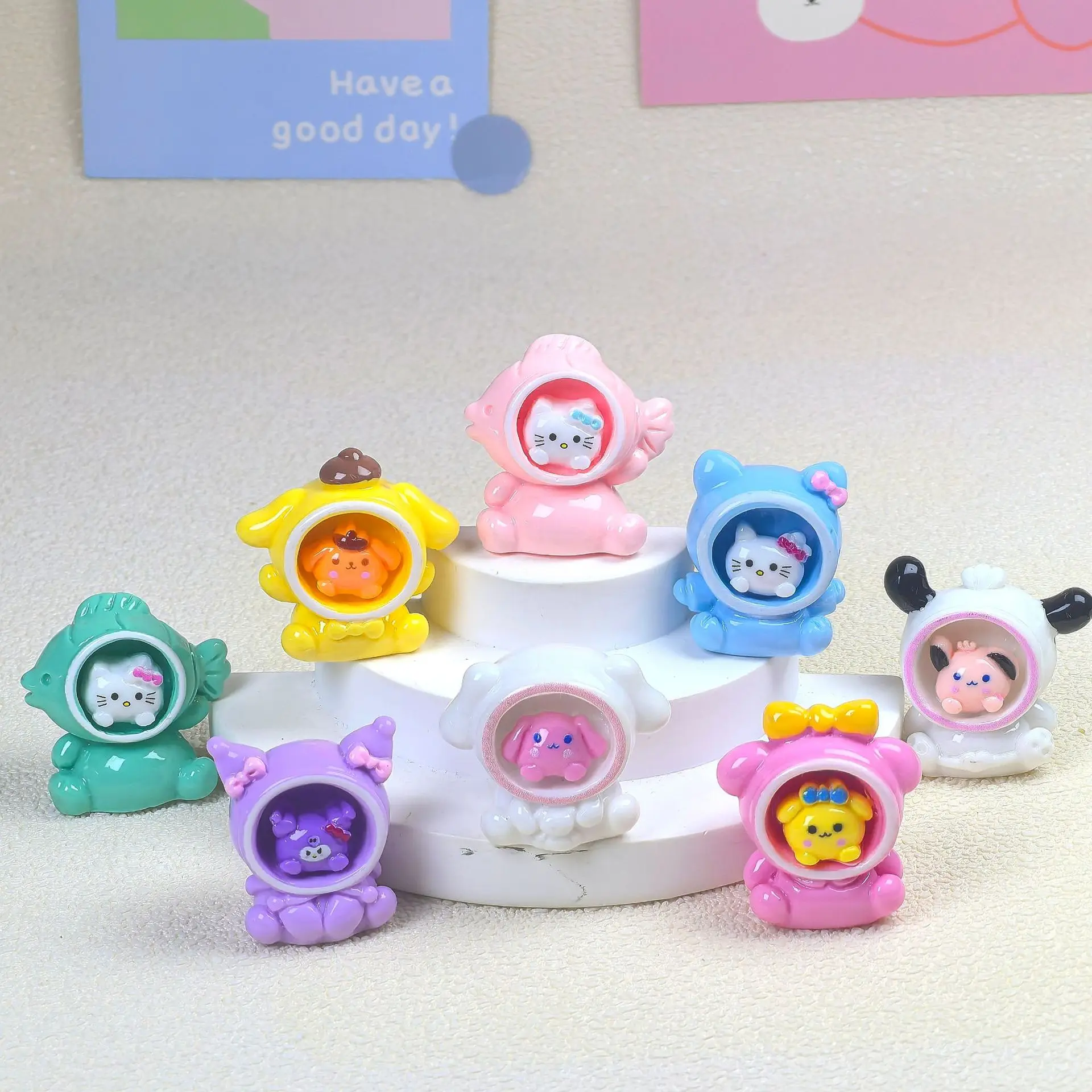 

Miniso Sanrio Astronaut Diy Jewelry Resin Accessories Car Ornaments Play Table Key Buckle Creative Cute Grain Cartoon