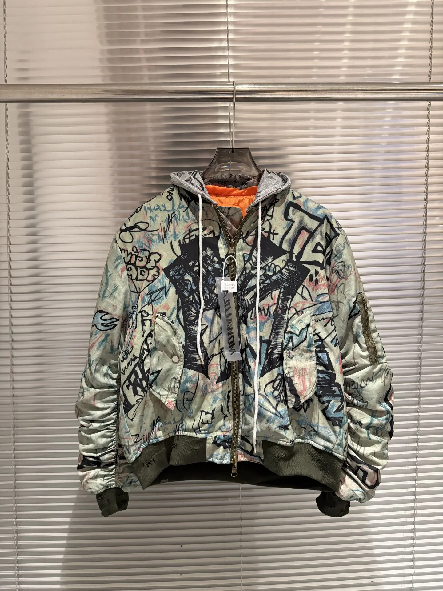 

Mowa Hand-Dn fiti Letter Destroyed Jaet American Casual Heavy Zipper Coat Cotton Clothes for Youth Winter Season