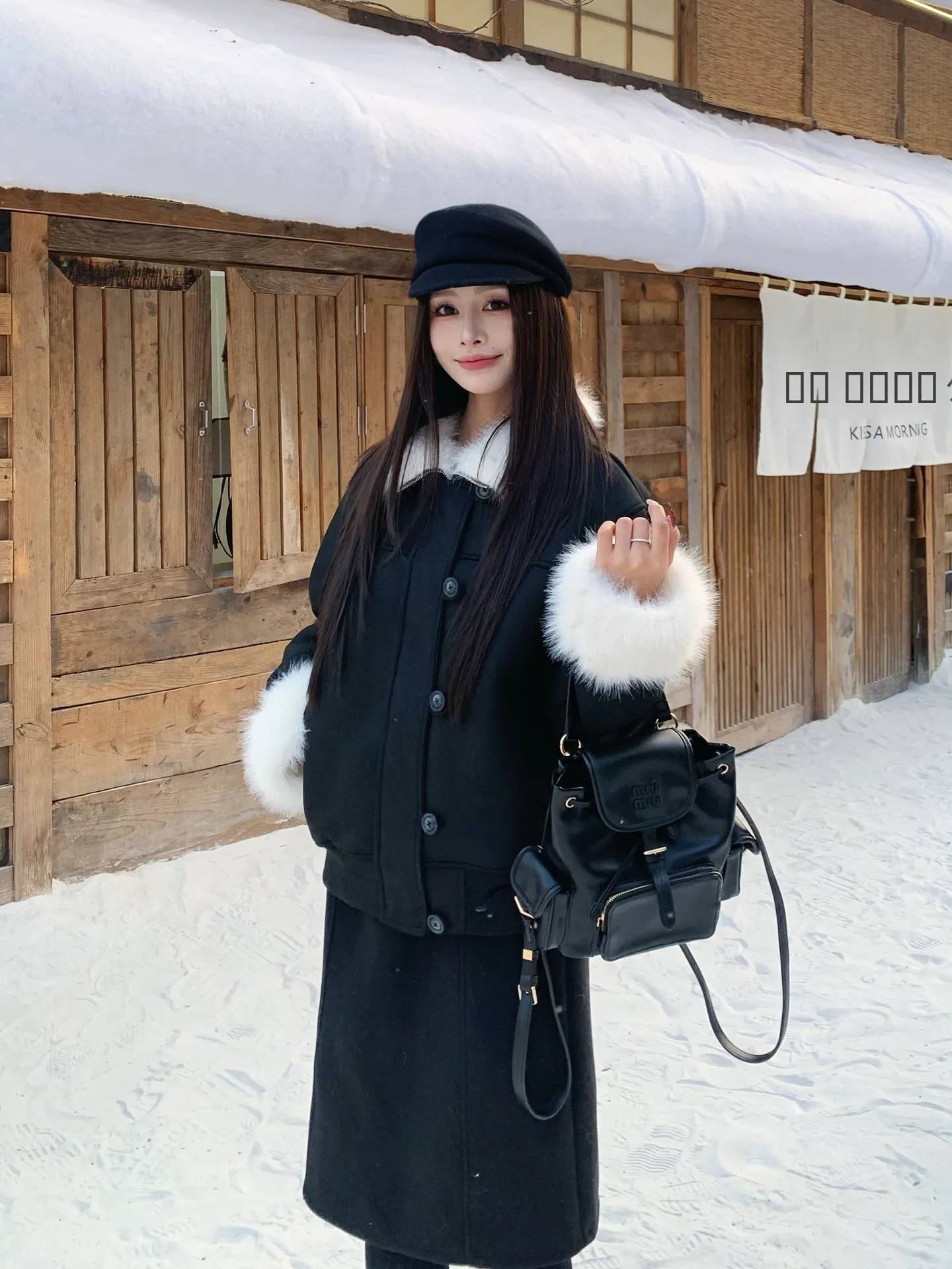 

Корейская короткая меховая куртка для женщин: зимнее теплое стеганое пальто из кожи и меха с интегрированным стильным меховым воротником