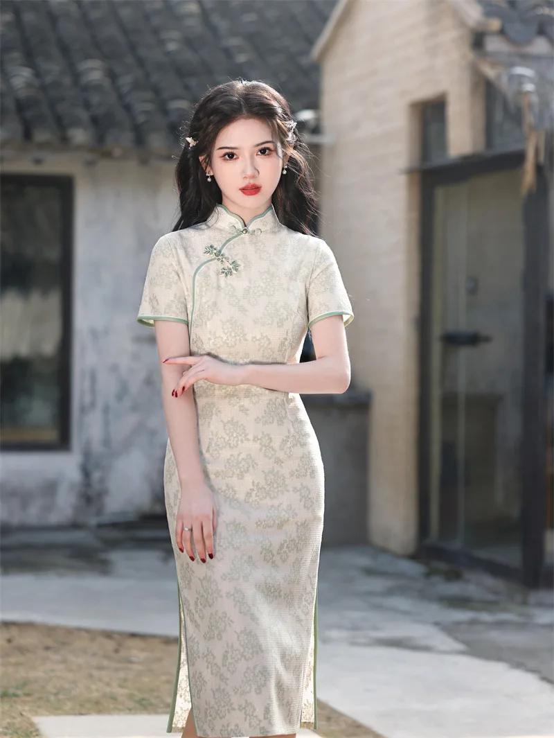 Spring and Summer New Lace Qipao Mid length Pearl Edge Girl Qipao Chinese Slim Mandarin Collar Cheongsam