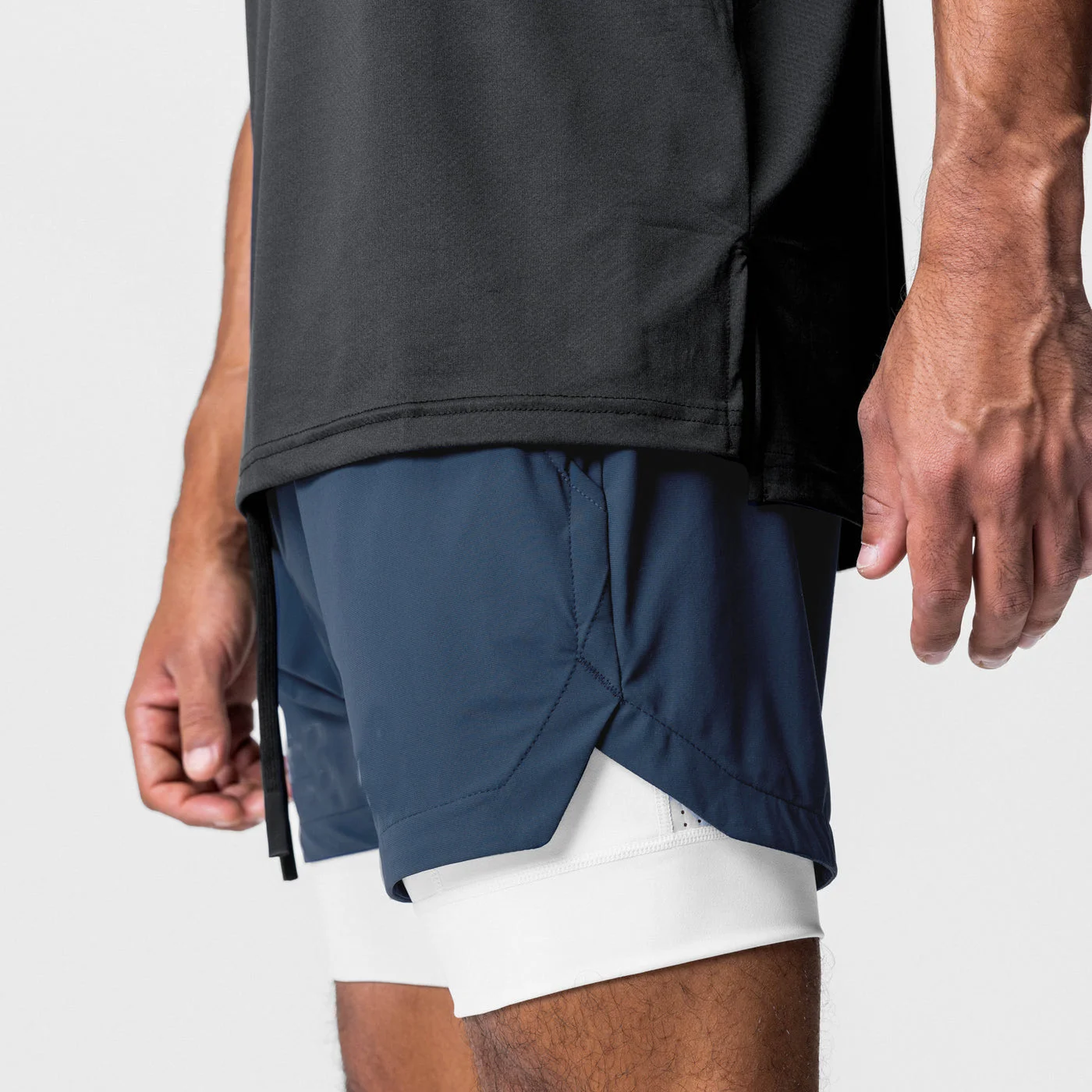 2026 Herren Zwei-in-Eins Sportshorts Atmungsaktive Lässige Schnelltrocknende Doppellagige Shorts Lauf-Sportbekleidung Unterteil