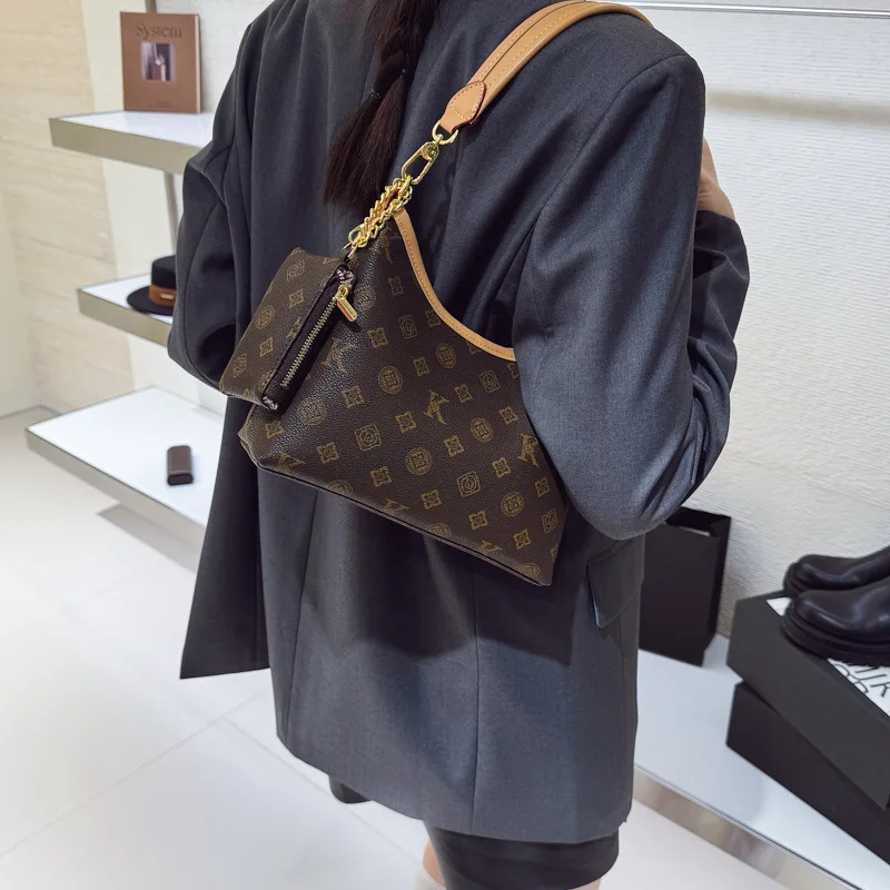 حقيبة يد واسعة لعام 2025، محفظة كتف لوكس للنساء، حقيبة سفر بسيطة، حقيبة كلاسيكية ليلاً ونهارًا، حقيبة مطار عصرية ​