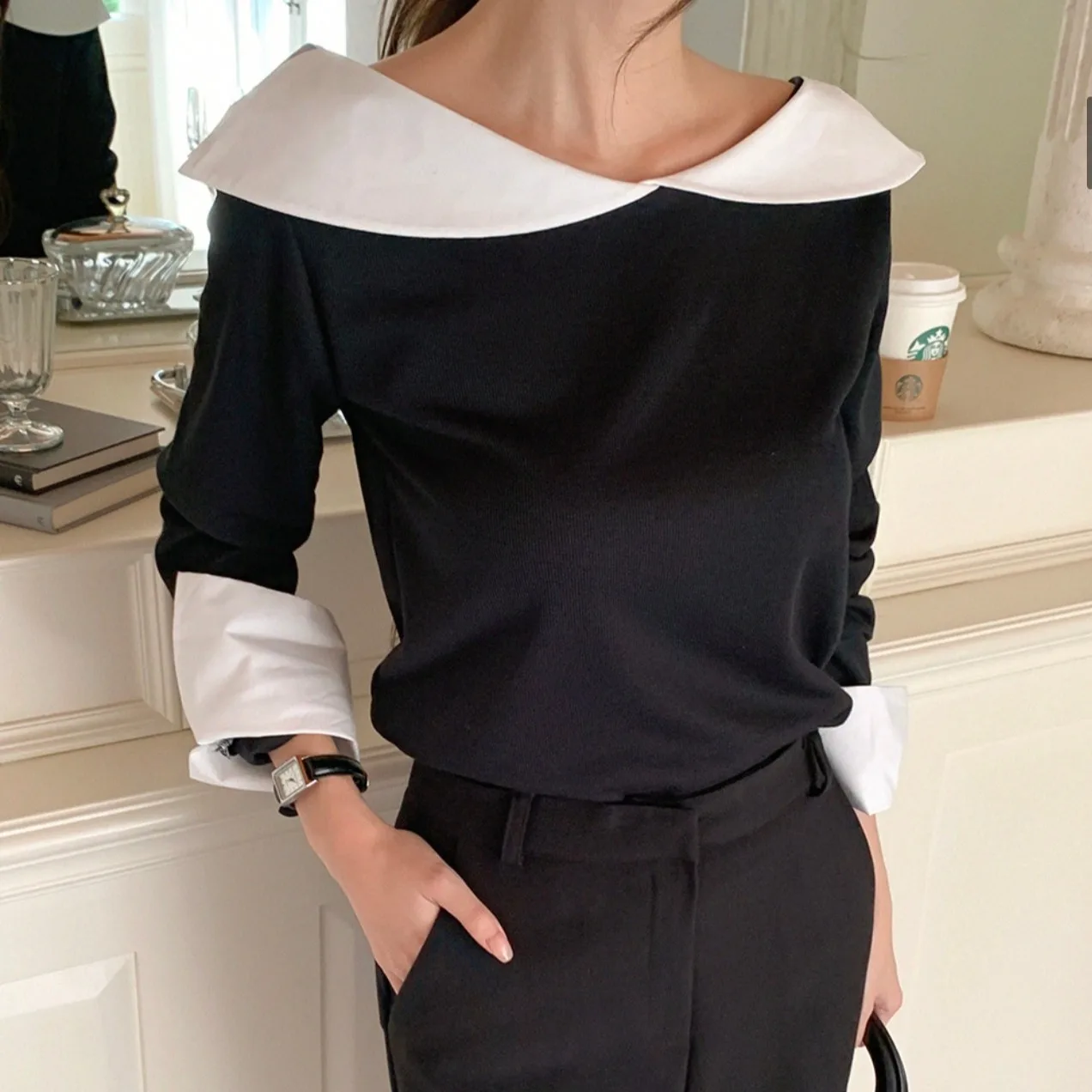 

Women's Chic Autumn Winter irt Design Sensation Simple Color Colion Lace Collar Splicing Fake Two-Piece Top Breathable