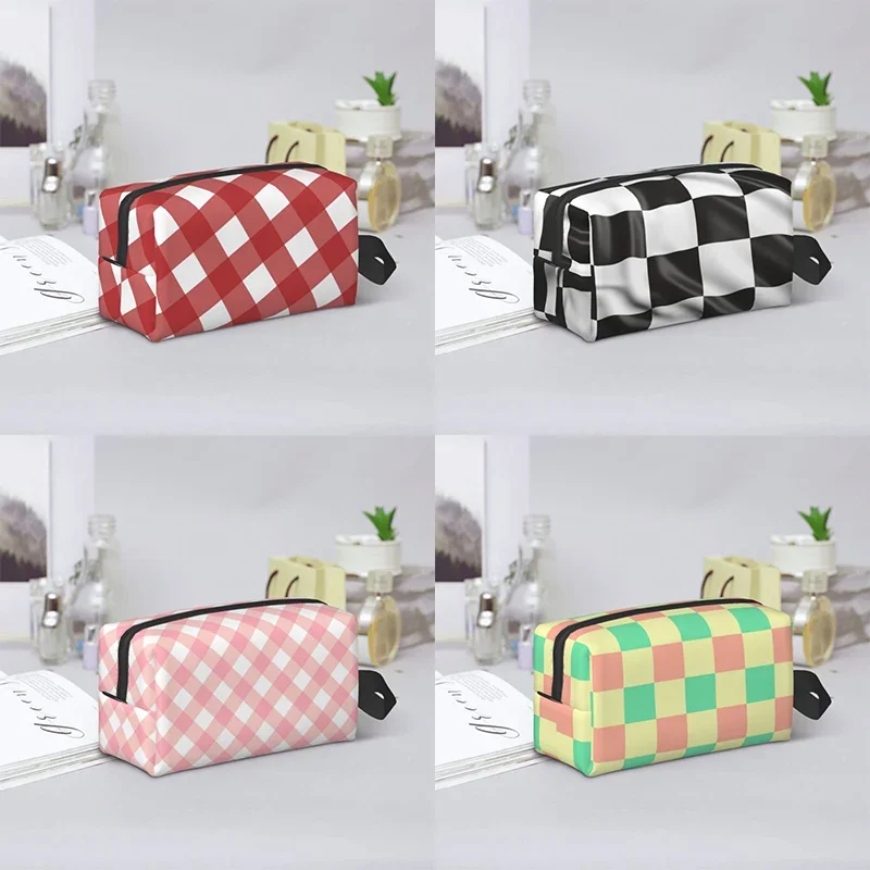 Art Check Print Waterproof Makeup Bag Skincare and Bathing Storage Bag Portable Travel Cosmetic Bag Large Capacity Toiletry Bag