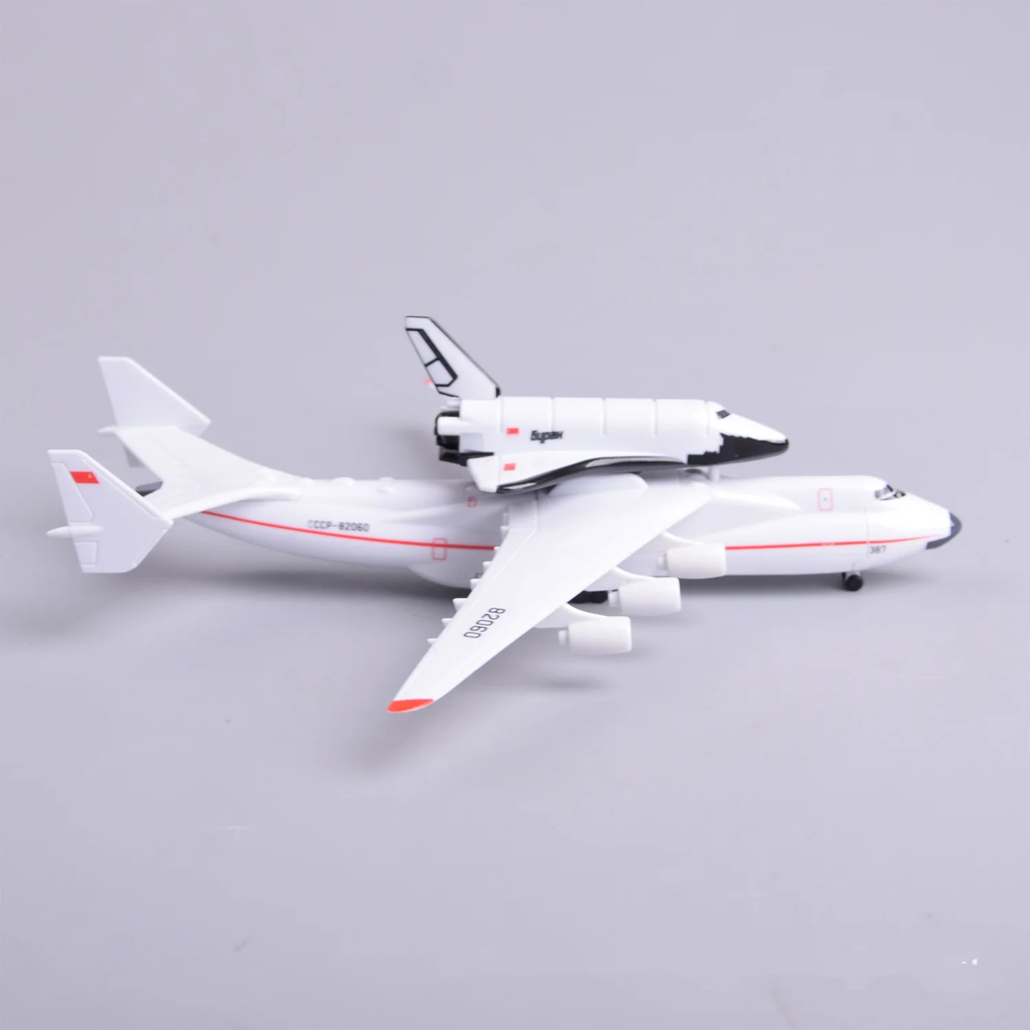 

Металлические модели транспортных самолетов Антонов Ан-225 в масштабе 1:400, готовые к эксплуатации, с подставкой, детские игрушки, подарки для коллекционирования