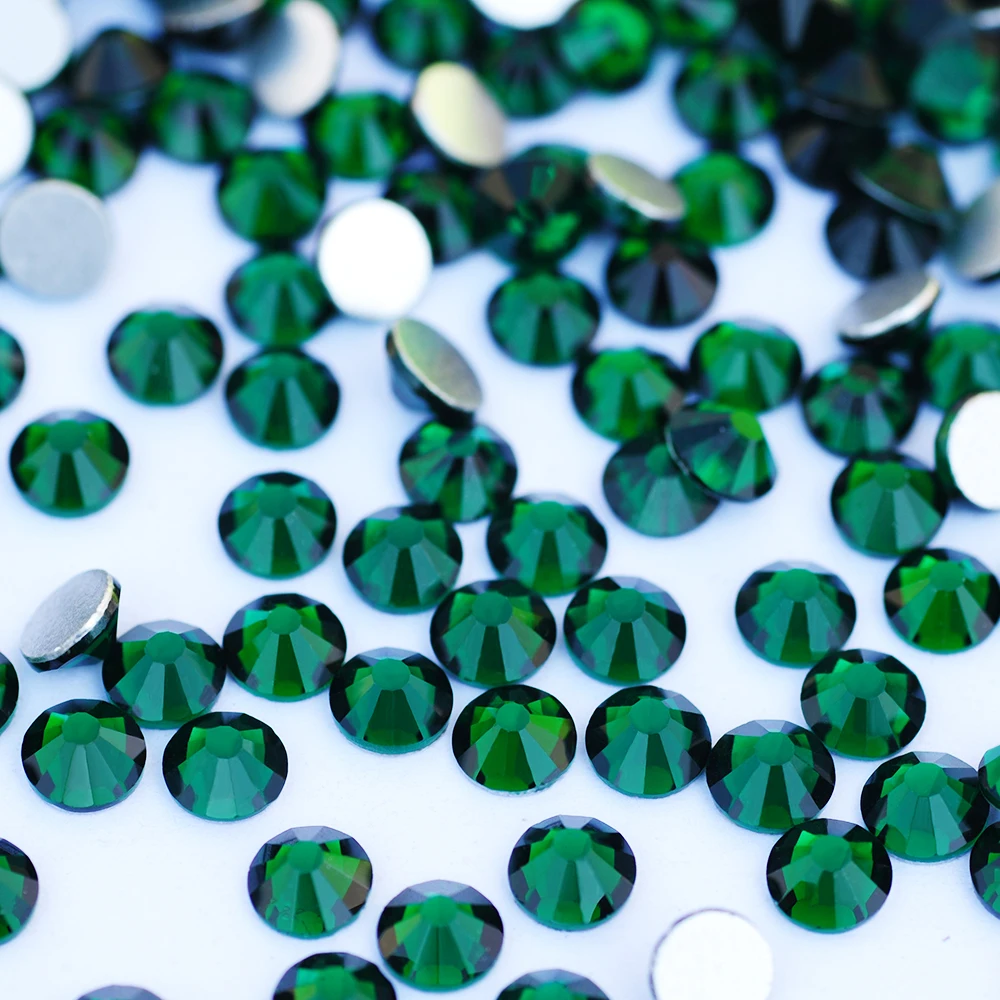 YANRUO 2058NoHF Emerald FlatBack Senza Colla Su Strass Rhinestones di Vetro di Cristallo Non Hot Fix Pietre Verdi Per I Vestiti