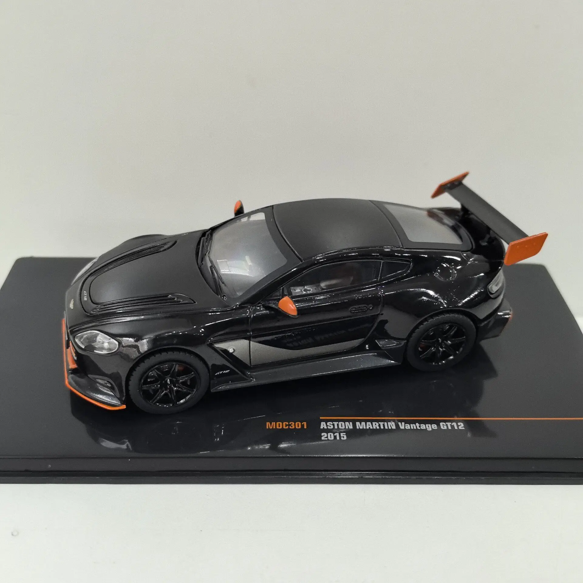Diecast IXO 1/43 Scale VANTAGE GT12 2015 Alloy Car Model