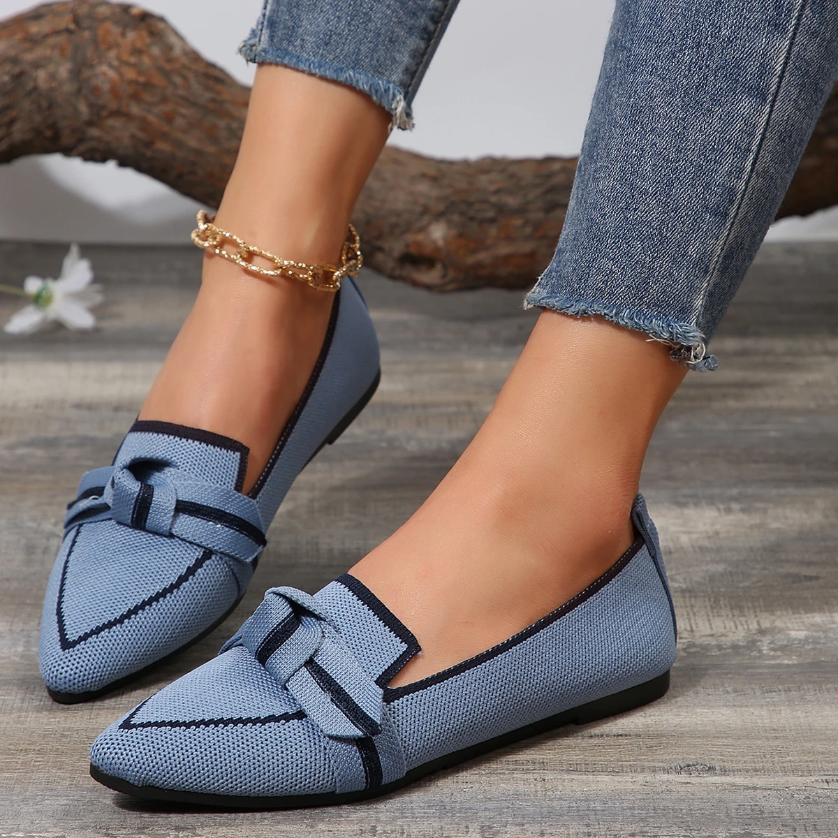 

New Women's Knitted Slip on Flats Breathable Comfortable Solid Color Walking Shoes Casual Pointed Toe Walking Sneakers Loafers