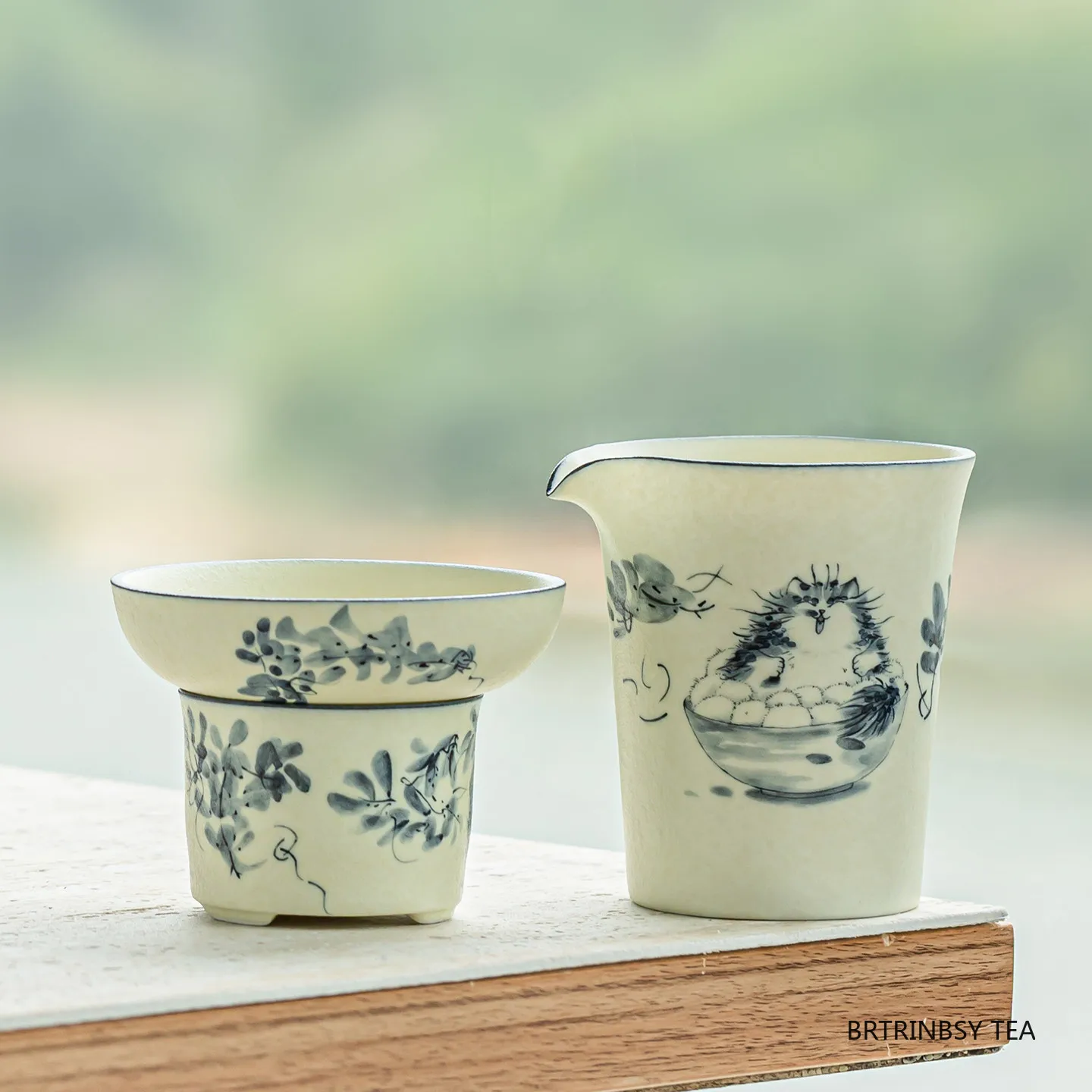 

Chinese Handmade Ceramic Fair Cup Tea Infuser Hand-painted Cute Cat Pattern Teacup Retro Household Teaware Accessories 180ml