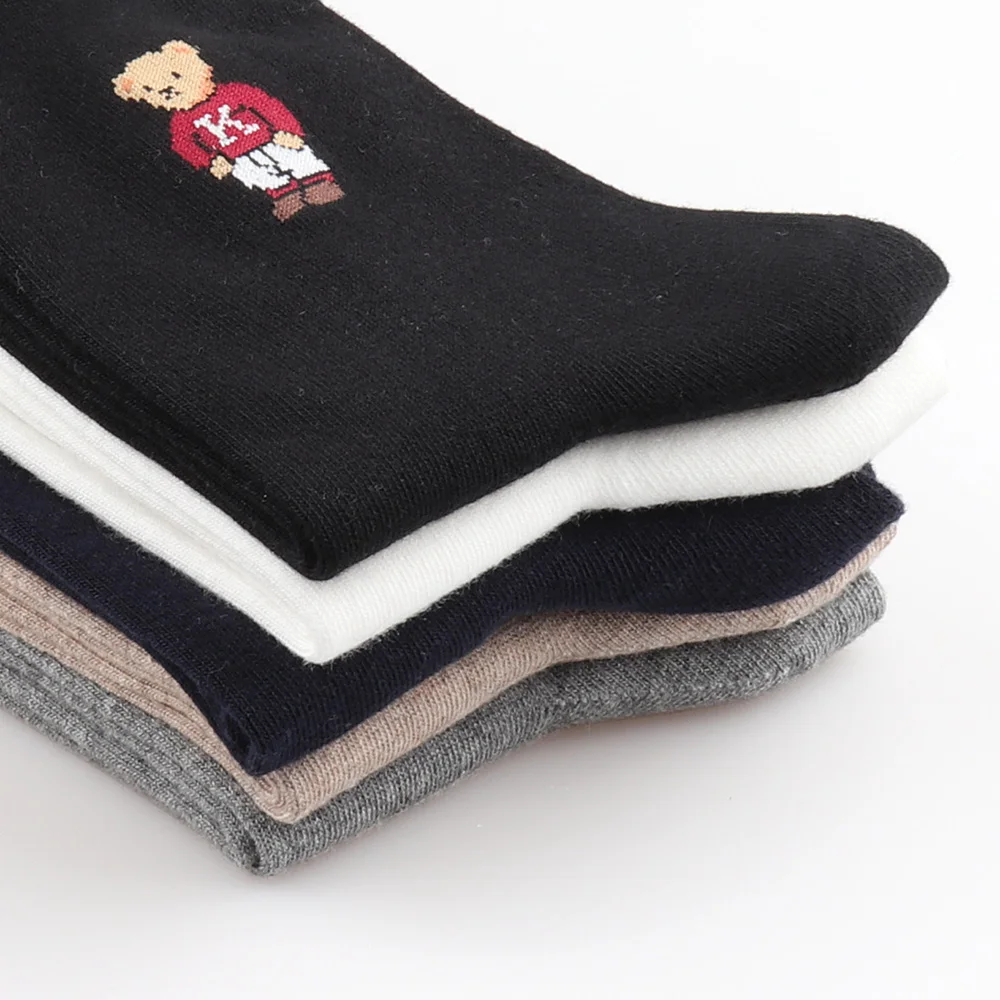 1 Pair Gentleman Cartoon Bear Men\'s Socks Simple Style Comfortable Breathable Mid-calf Socks Campus Sports Models Cotton Socks