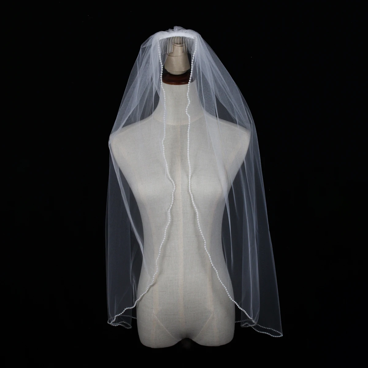 Voile élégant pour patients, tulle doux à une couche, perles faites à la main, bord perlé, voile blanc pour mariées, robe de mariée, V729