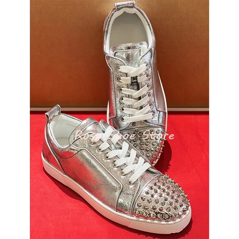 

Men's Fashion Silver Crackle Texture Studded Toe Training Shoe Spring Autumn Round Toe Lace Up Sneaker Casual Versatile Flats