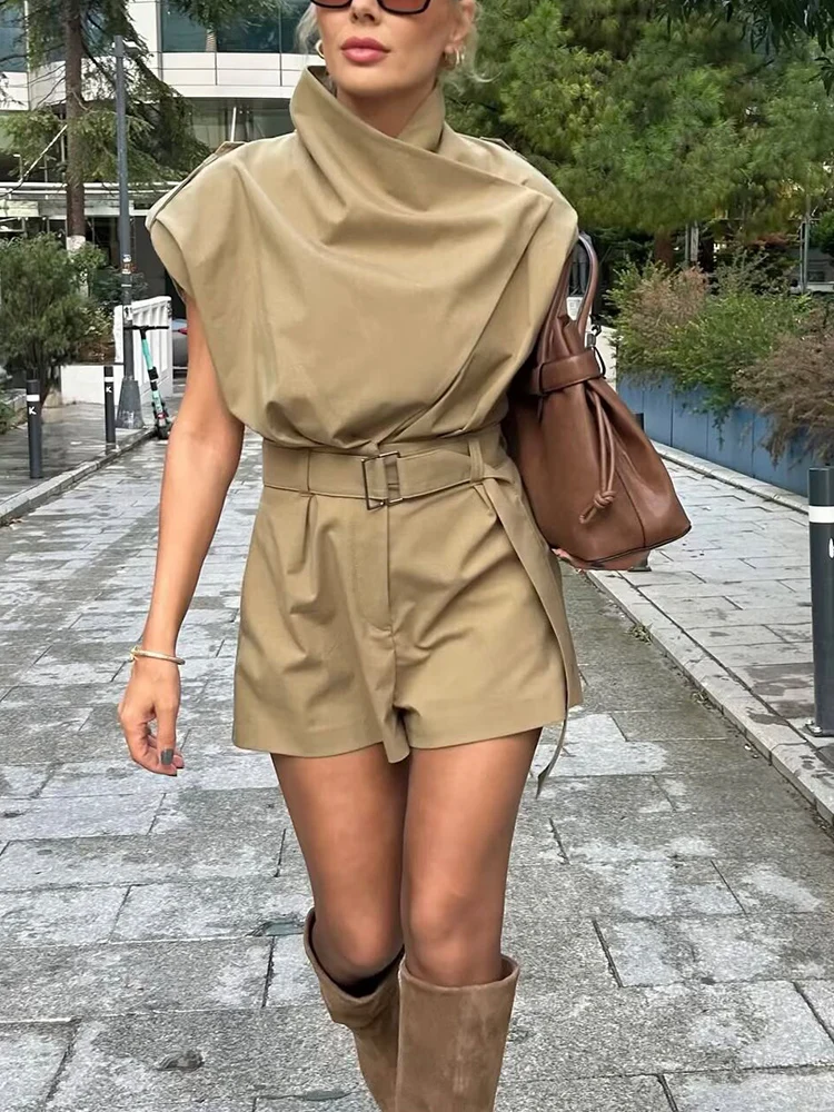 

Европейский и американский стиль, осенняя новая женская одежда 2025 года, дизайнерский короткий комбинезон с мягким плечевым поясом