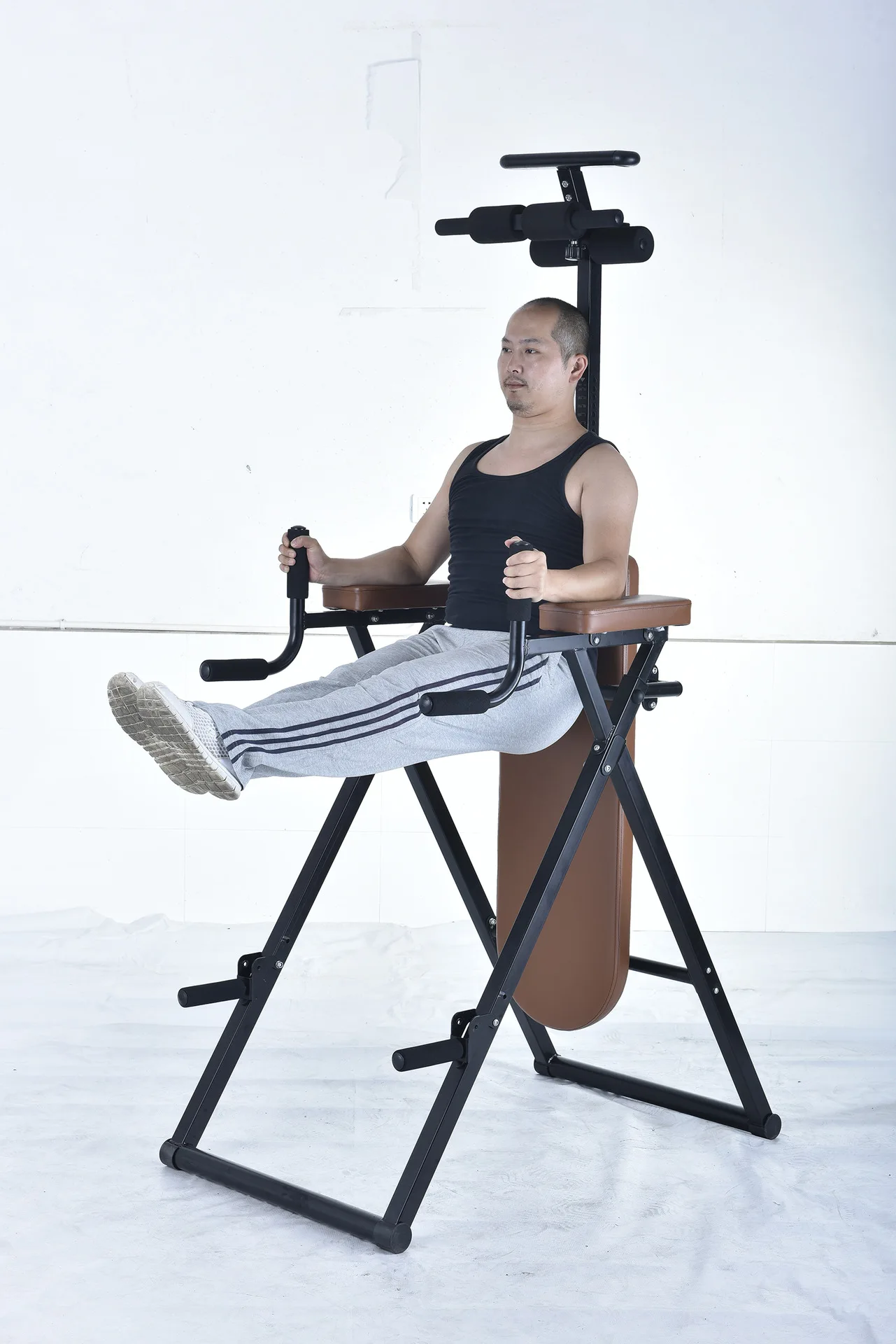 Picture 4: Multi Functional Inversion Table Handstand Machine Folding Inverted Machine Newly