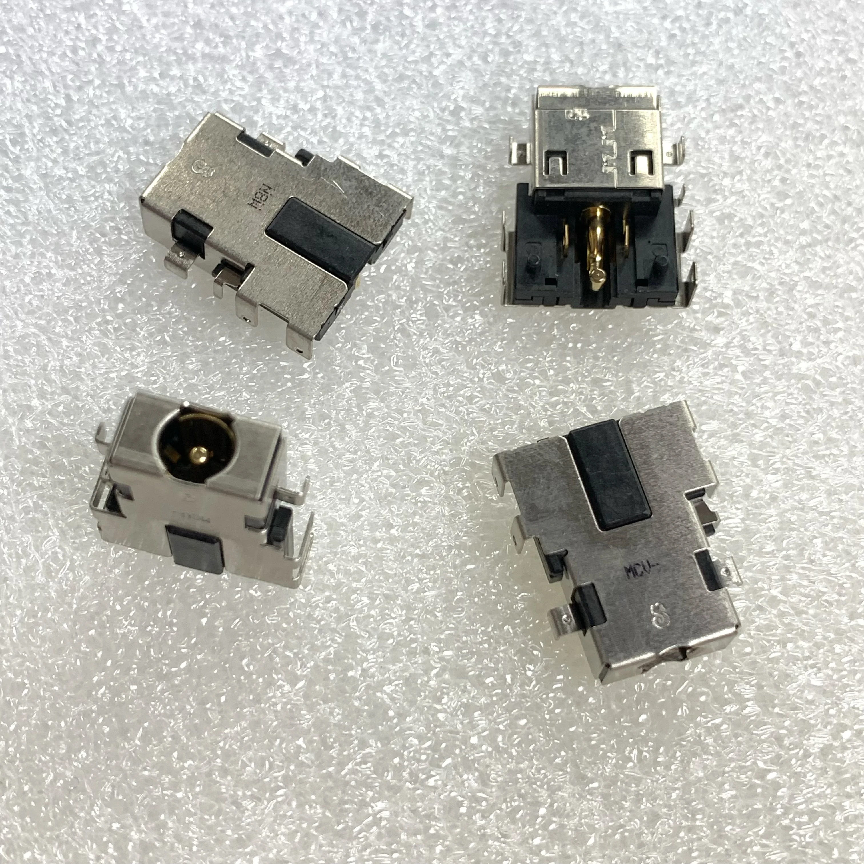 

Новый оригинальный разъем питания постоянного тока для Gigabyte Aorus 17x