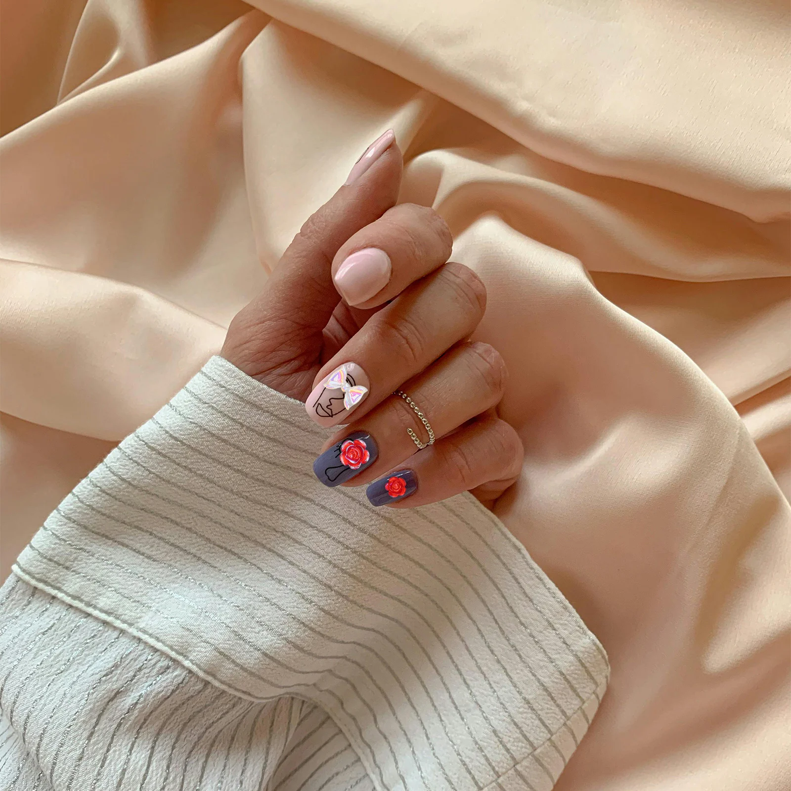 

400Pcs Resin Nail Art Charms Heart Bowknot Flower Shapes Mini Decorations DIY Manicure Supplies Nail Jewelry Ornaments