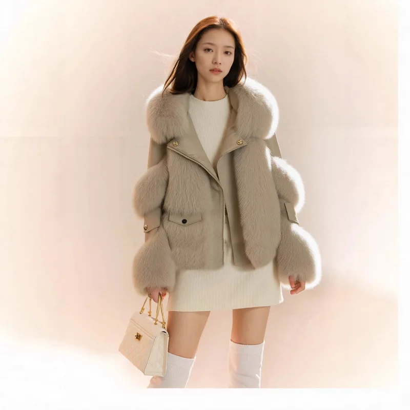 2025 New style of high-quality fox fur one-piece young lady style fur coat, Haining fur coat for women
