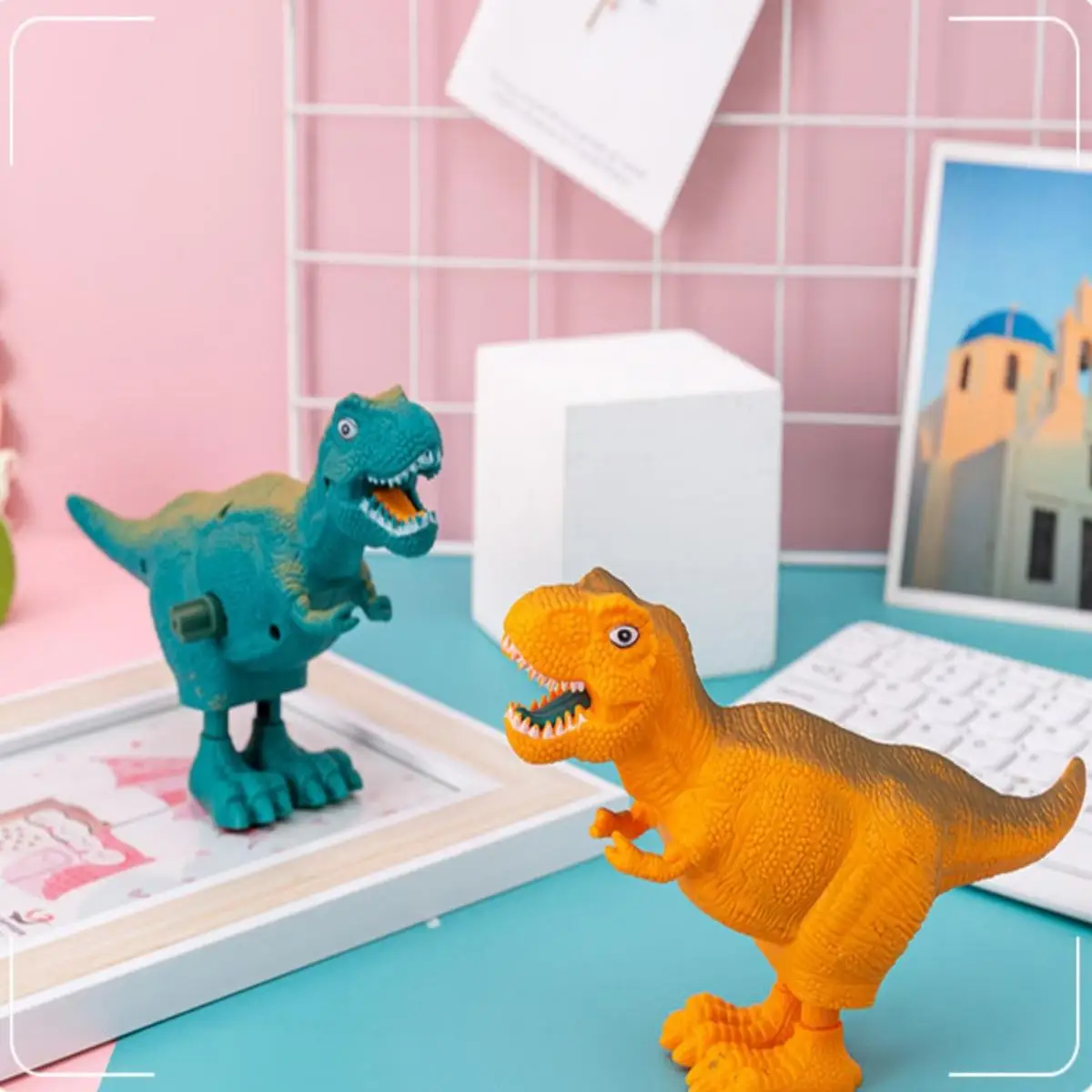 이것은 클래식 시계 장난감 티라노사우루스 렉스 어린이 장난감, 액션 어린이 장난감, 어린이 클래식 시계 장난감 선물입니다.