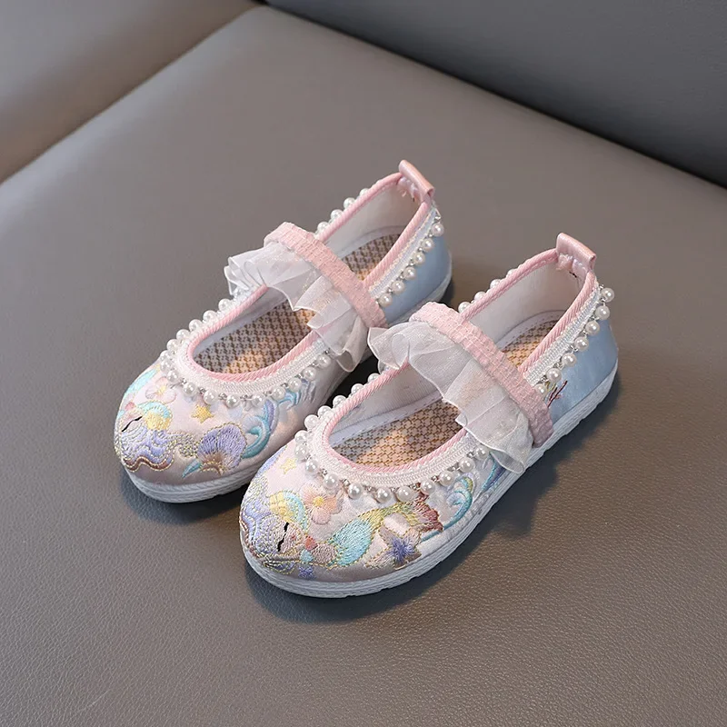 Chinese hanfu girls cloth shoes old Beijing baby children embroidered shoes summer vintage flats beading fish embroidery