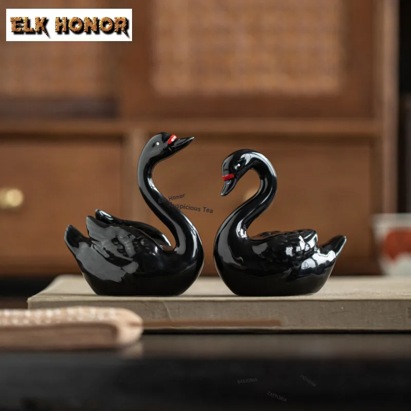 ZAEYORIA Cute Black Swan Ceramic Ornament Creative Animal Living Room Desktop Decoration Couple Gift Wedding Anniversary Present