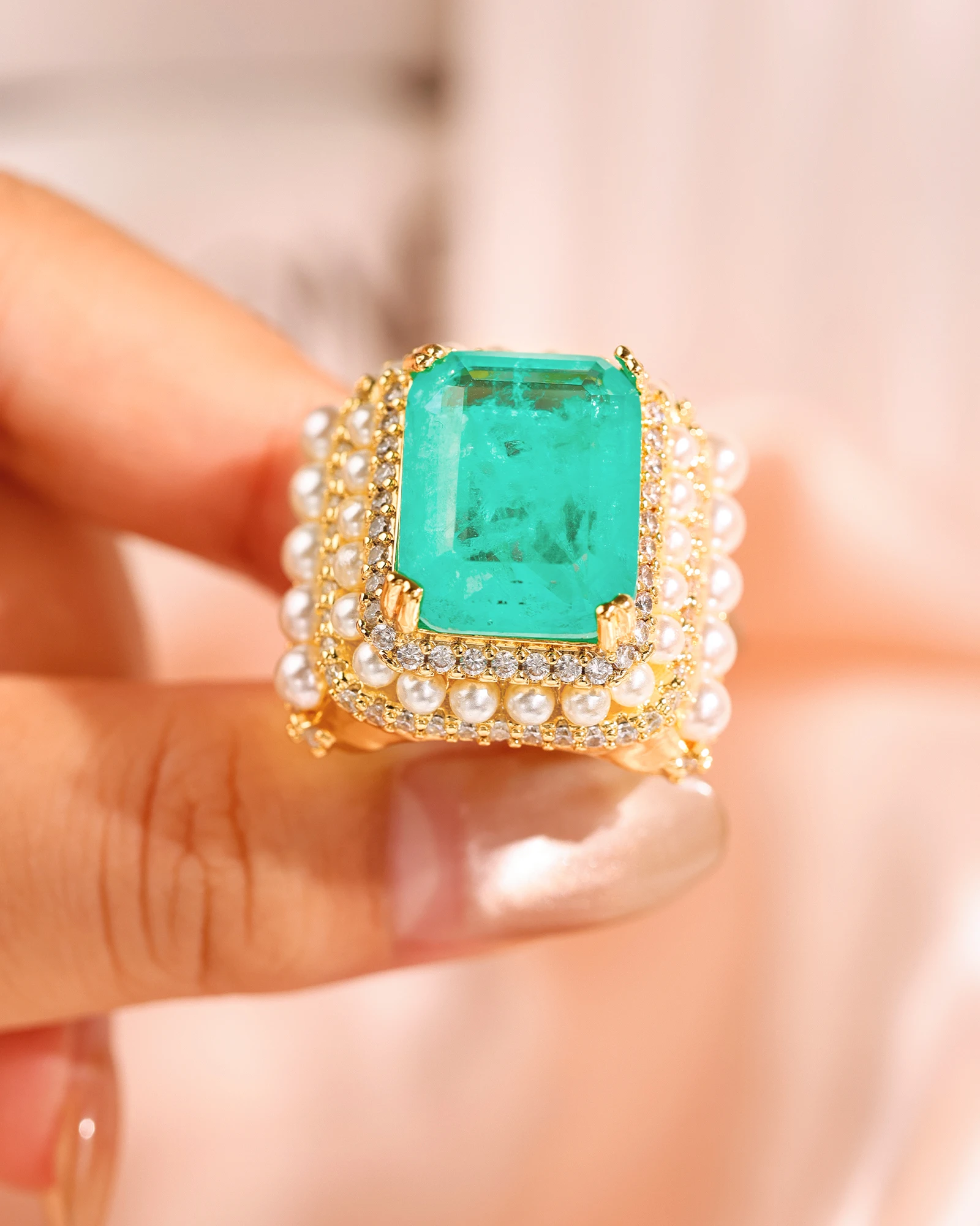 

Роскошное элитное женское кольцо для вечеринок, изумрудная огранка с жемчугом, позолоченное женское ювелирное кольцо