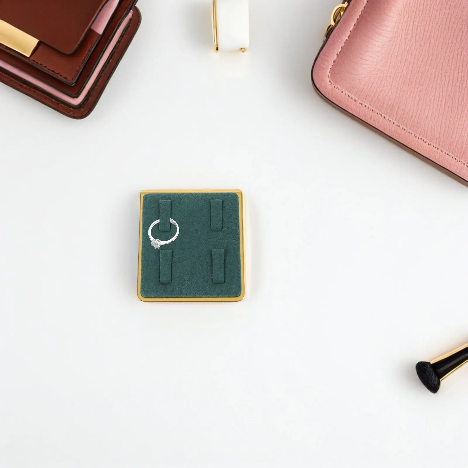 

Professional Metal Ring Display Stand 4 Slot Jewelry Tray Elegant Earrings Holder Secure Showcase Photography Props Green