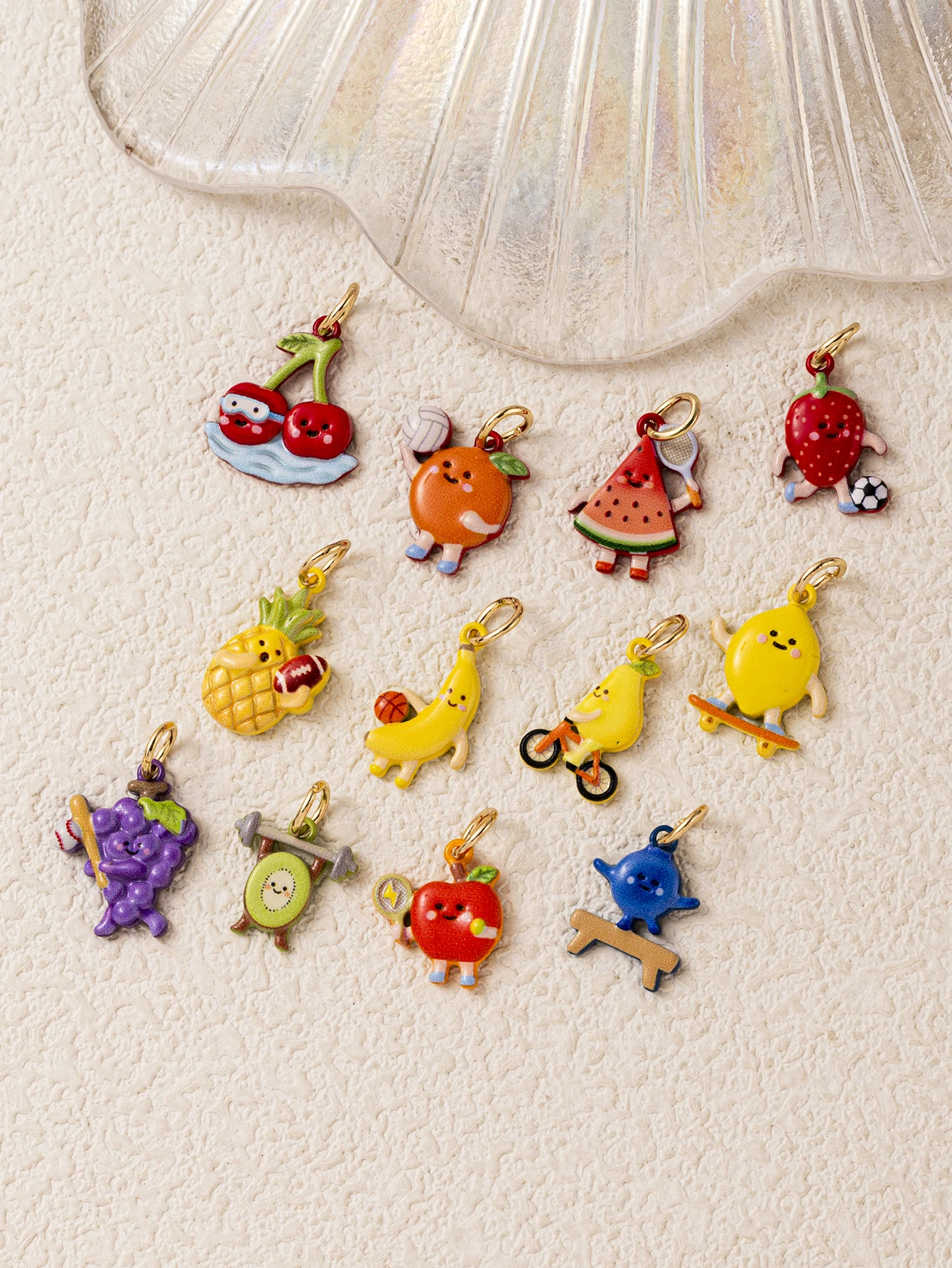 Neue Modische Niedliche Bemalte Früchte-Serie: Traube, Ananas, Kiwi DIY Anhänger Charms für Schmuckherstellung – Detail 2