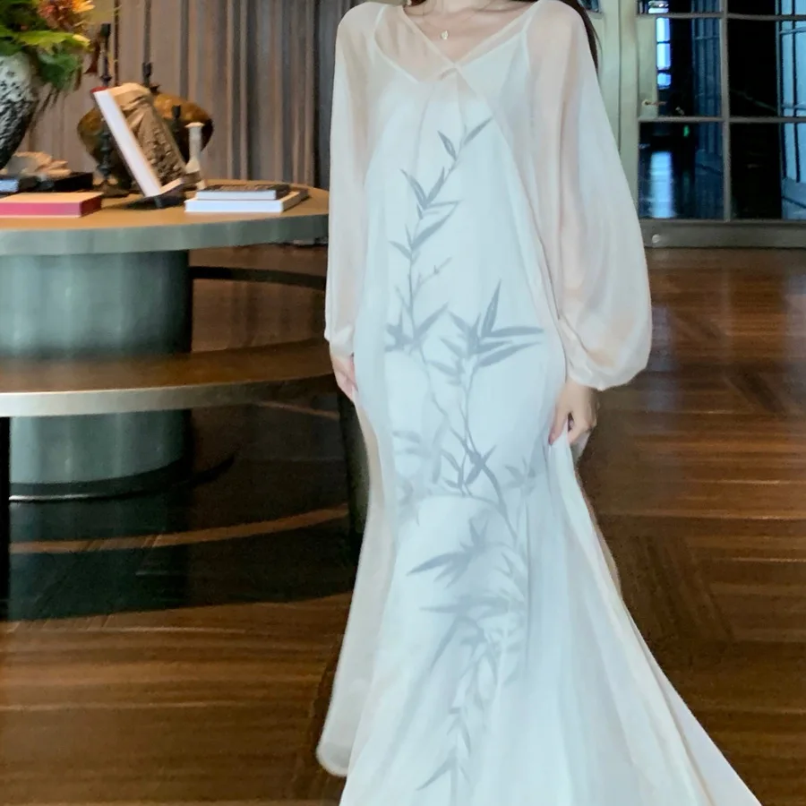 Nuevo Conjunto de Dos Piezas de Top Interior y Pantalones Cortos para Mujer, Diseño Zen Chino con Estampado de Bambú, Protección Solar, Ideal para Vacaciones, en Fibra de Poliéster