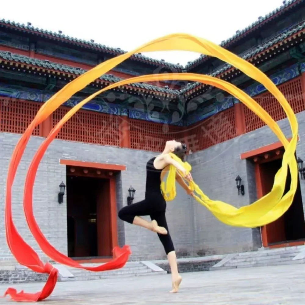 Dança voadora de seda colorida dunhuang dança longa performance de seda jogando streamers de seda espalhadas cortina de dança folclórica chinesa