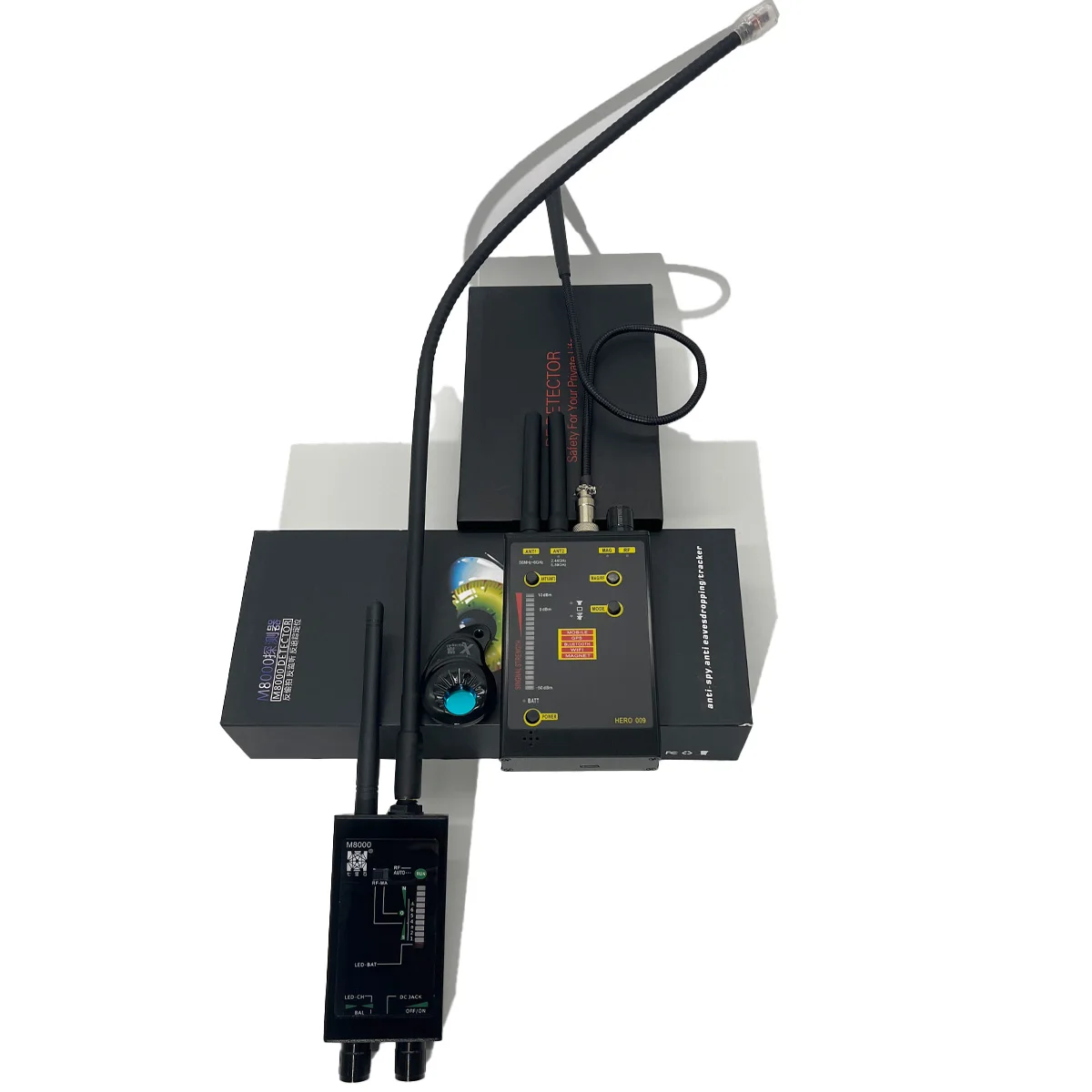 M8000 GPS Tracker & RF Signal Detector, Multifunction for Car/Office Privacy Security anti spy dagets Hidden Bug Detector