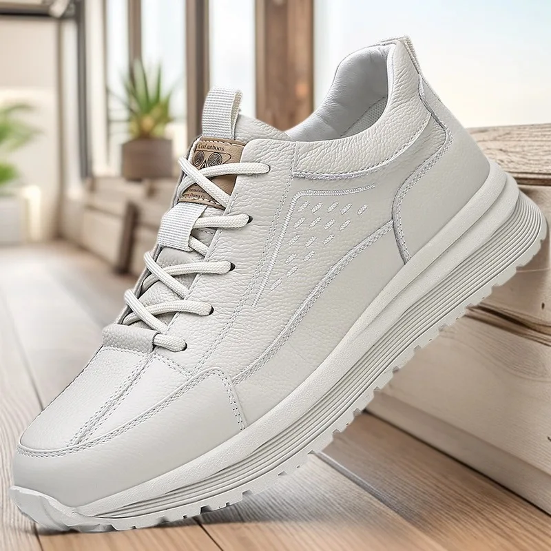 

Новые мужские модные кроссовки для бега на открытом воздухе, повседневная кожаная мужская обувь для отдыха, мужская обувь на дышащей толстой подошве с полой дышащей подошвой