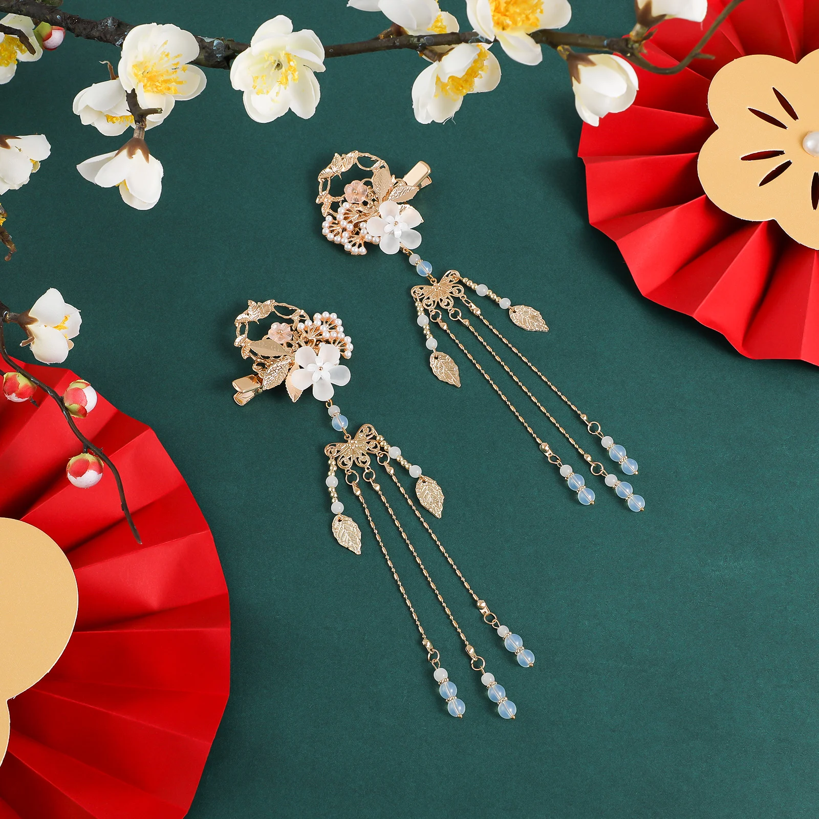 

1 Pair Tassel Side Hair Clips Ancient Chinese Style Jade Flower Decor Retro Beaded Hairpins For Women Wedding Party Gift