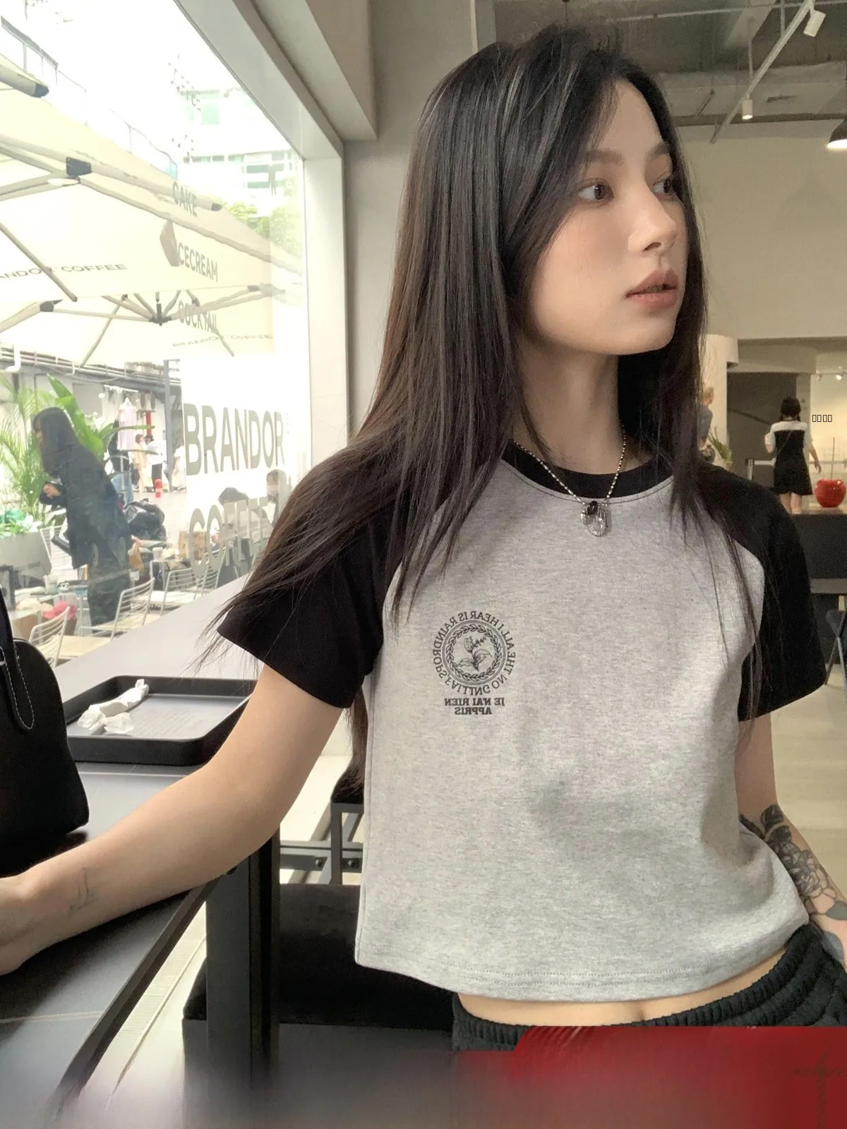 

Новый летний повседневный комплект: футболка с принтом Deer Happy Bae и брюки, женский, в корейском стиле, из смесового хлопка и полиэстера