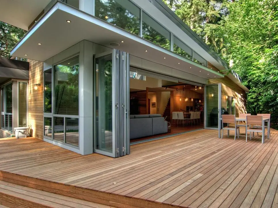 

Lockable Aluminum Frame Glass Folding Door Modern Design Windproof and Silent Stacking Doors Anti Hand Clamping Fold Up Doors